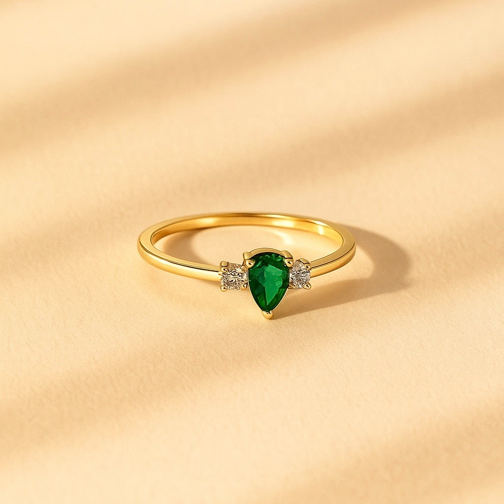 Teardrop Emerald Ring