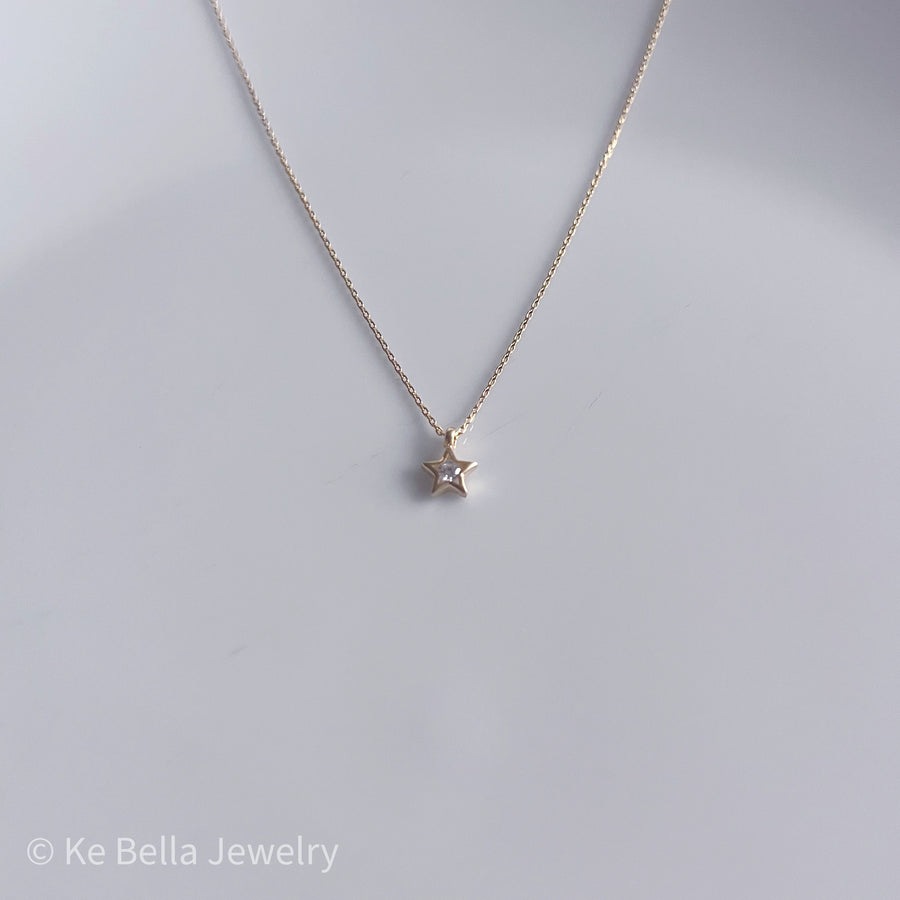 Tiny Star Necklace | Gold Vermeil