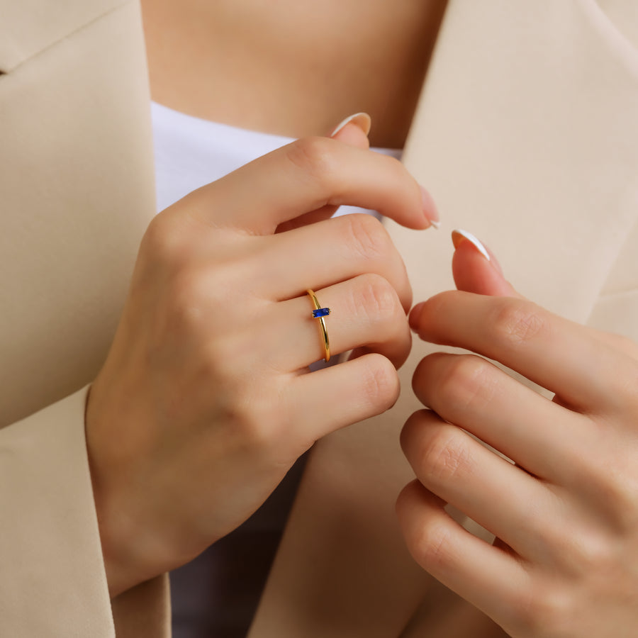 Art Deco Single Baguette Ring - Sapphire