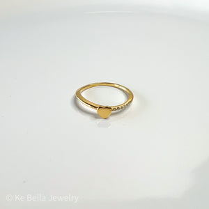 Petite Heart Ring with Curvy Band